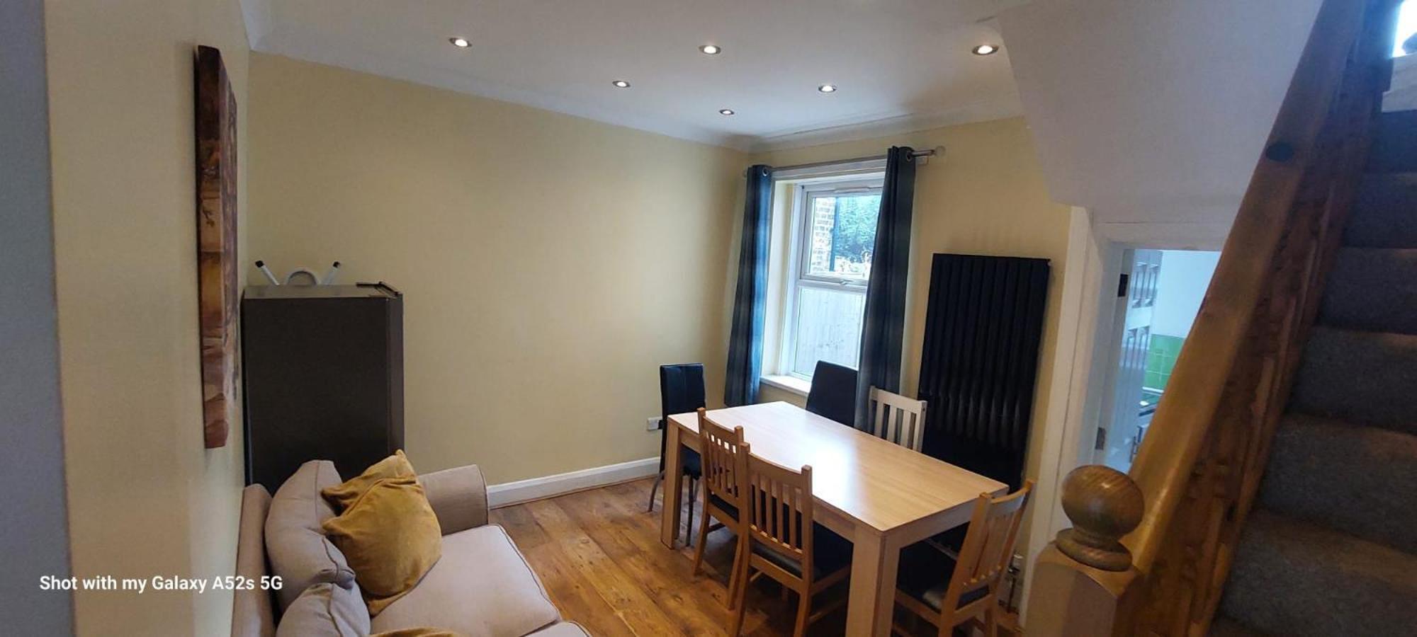 Three Bedroom House Lancaster Road London Exterior photo